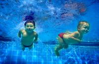 Pikkulasten ja lasten uinti Stroginossa