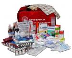 Children's first aid kit on the road: what medicines to take on vacation with a child