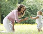 Stomp, stomp, stomp baby: everything you need to know about the period when the child begins to walk