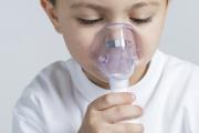 Inhalator lokomotivë nga B Epo: si t'i jepet inhalimi një fëmije?